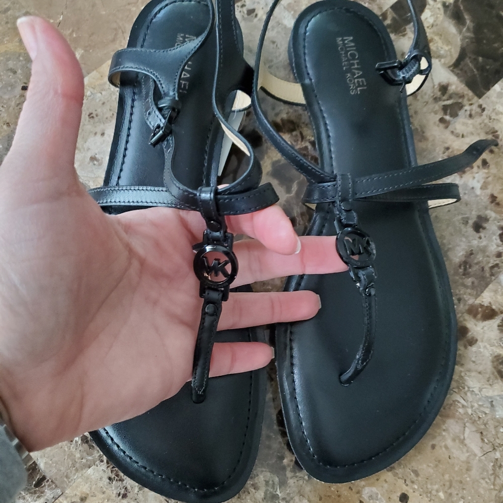 Michael Kors black leather flats